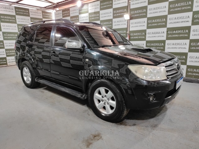 TOYOTA HILUX SW4 3.0 SRV 4X4 TURBO 2008