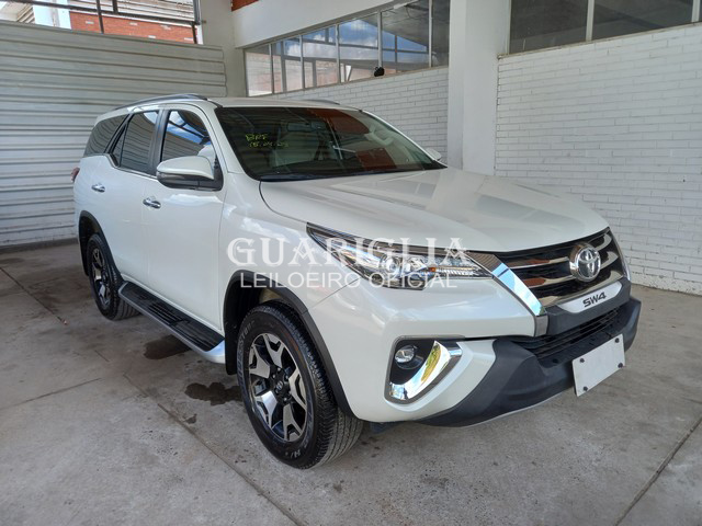 TOYOTA HILUX SW4 2.8 SRX DIAMOND 4X4 16V TURBO INTERCOOLER DIESEL AUT 2019