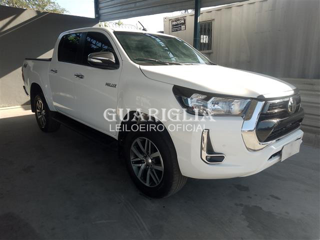 TOYOTA HILUX 2.8 D-4D TURBO DIESEL CD SRV 4X4 AUT 2023